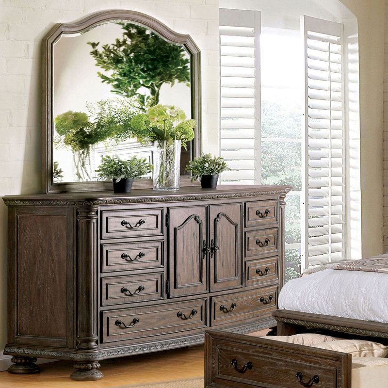 Commode 8 tiroirs l 66,1 po rustique naturel