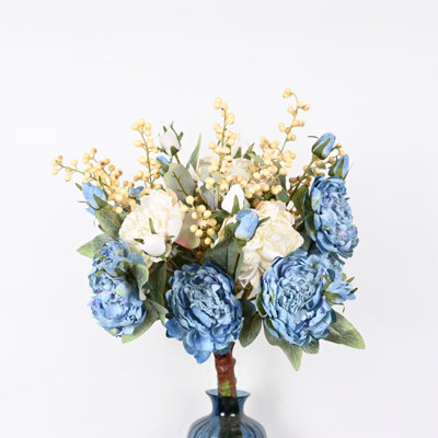 Arrangement floral 30 po avec baies et pivoines artificielles