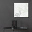  «Leaps and Bound» par Erin Clark, art mural en verre acrylique, 24 po x 24 po