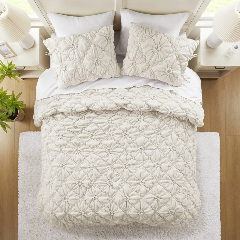 Full/Queen Comforter , 3Pcs, Cozy Puffy Design, All - Season Comfort, Soft Embrace Floral Brushed Microfiber, Comfort, Ivory