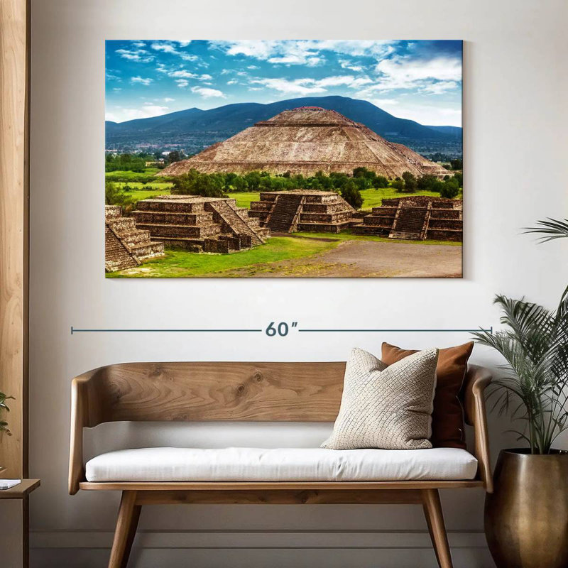Pyramide aztèque, H 34 po x l 51 po