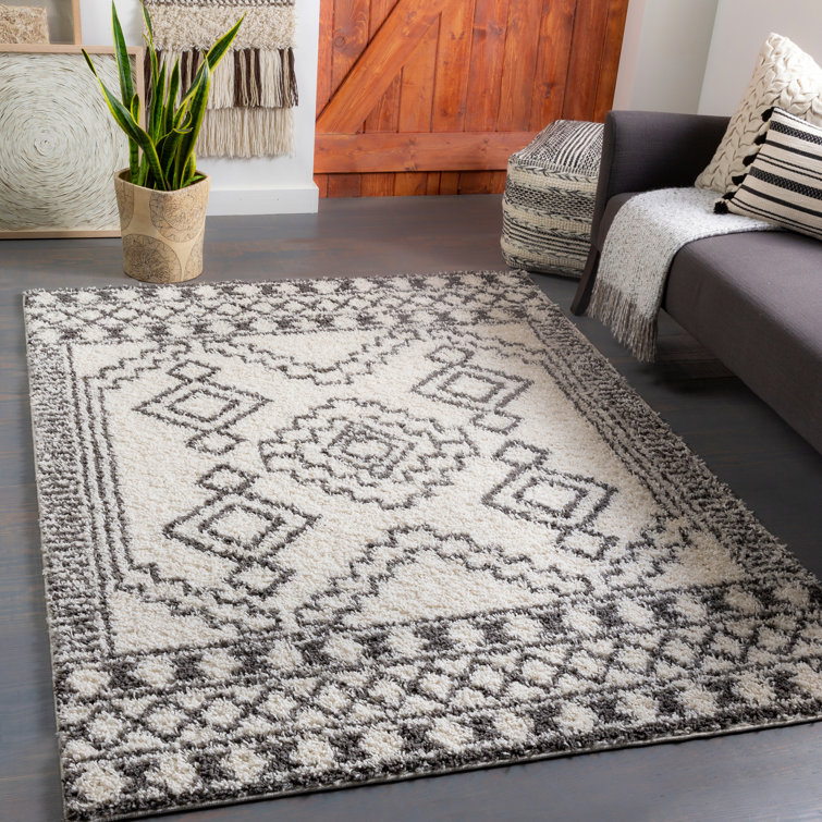 Armand Geometric Indoor Rug