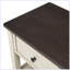 Console rétro avec deux tablettes ouvertes-1471906664-1471906665