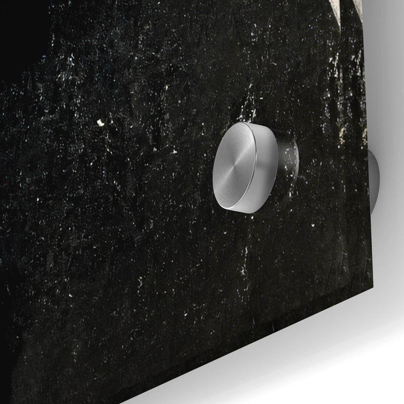 «Flowers Black White 25» par Ray Heere, H 36 po x l 36 po x P 0,2 po