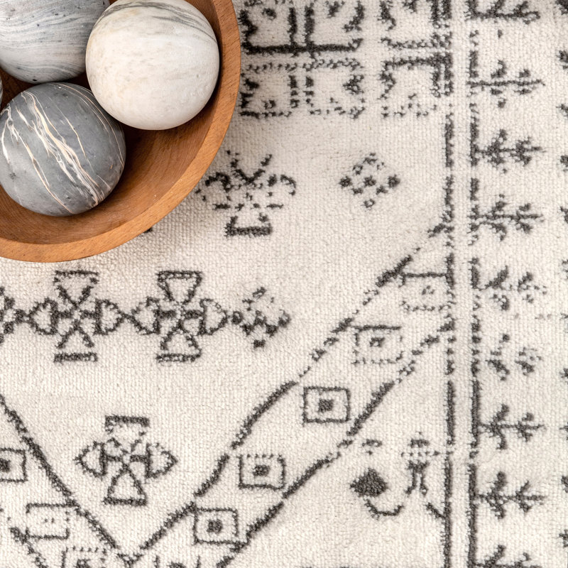Reanna Light Gray Area Rug, Rectangle 4' x 6'