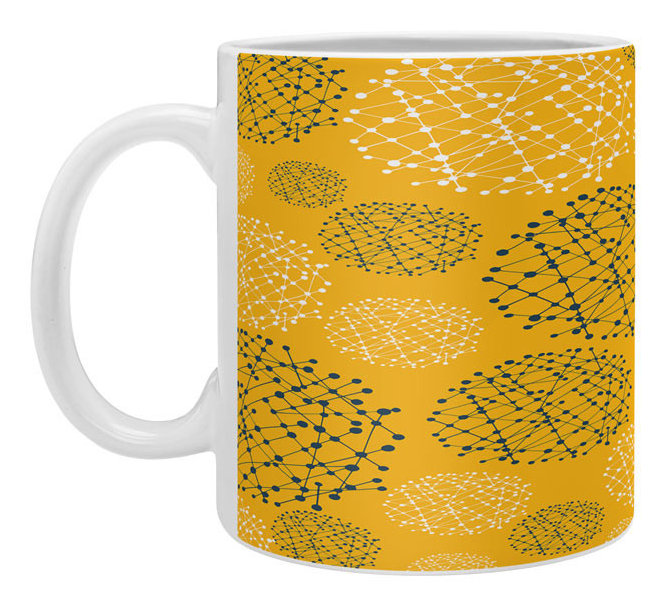 Grande tasse à café en moutarde et tempête en treillis