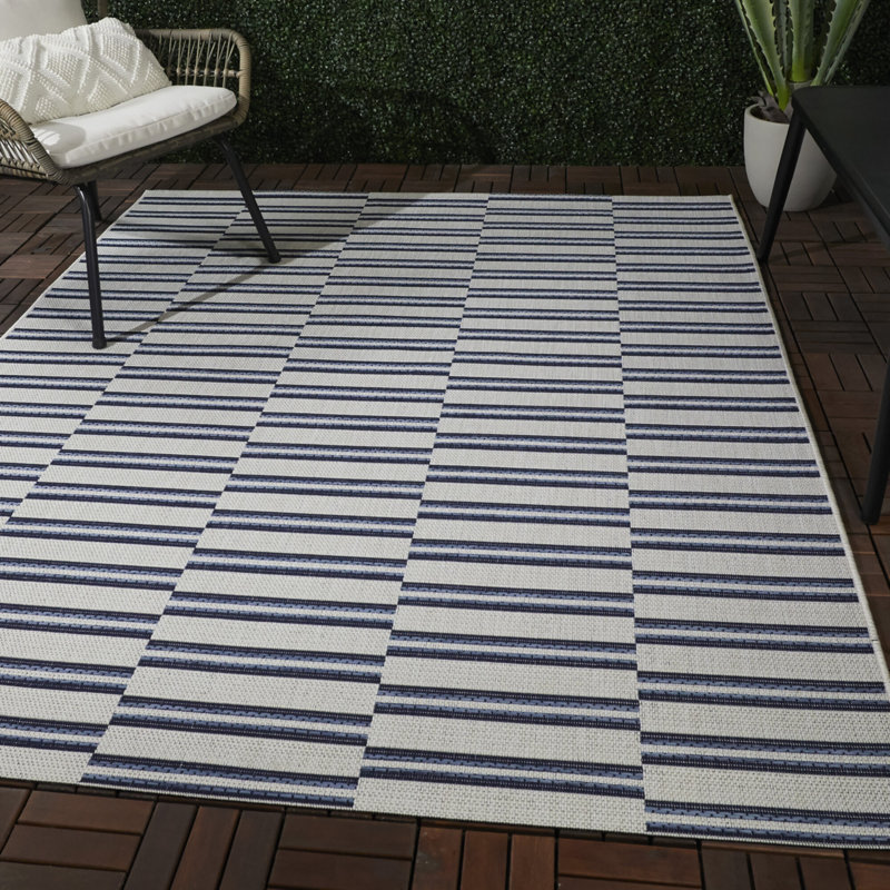 Tapis intérieur / extérieur bleu Aminata, Rectangle 5 pi 3 po x 7 pi