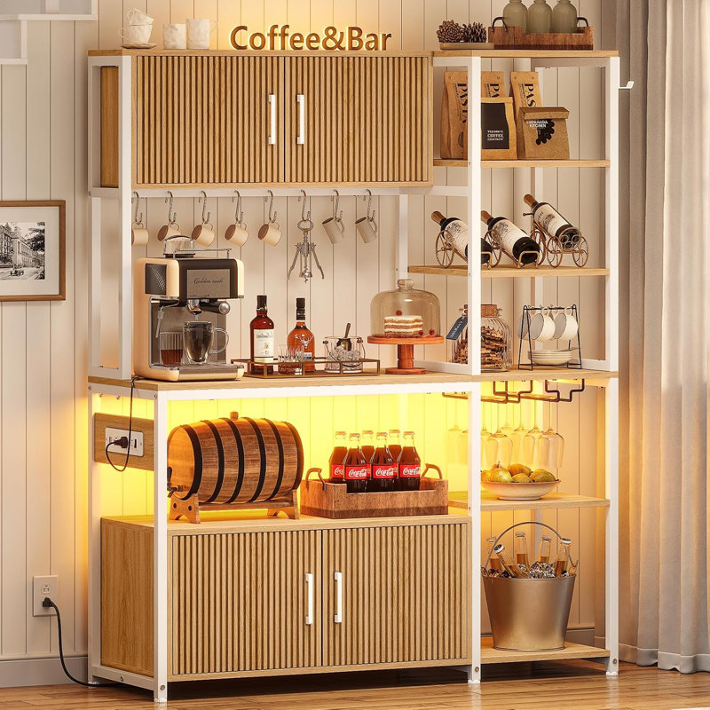 Étagère de boulanger Akers de 115 cm avec prise électrique et éclairage DEL, meuble bar à café de style campagnard, Oak