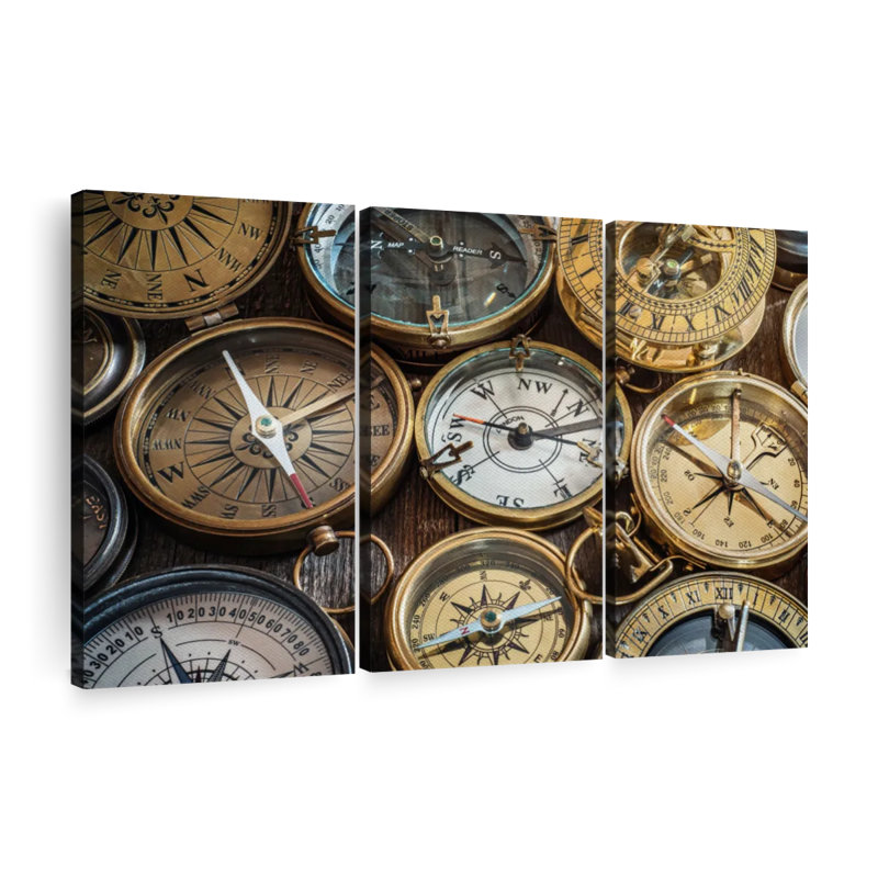 "Collection Vintage Compass" sur toile, H 36 po x l 57 po x P 1,25 po