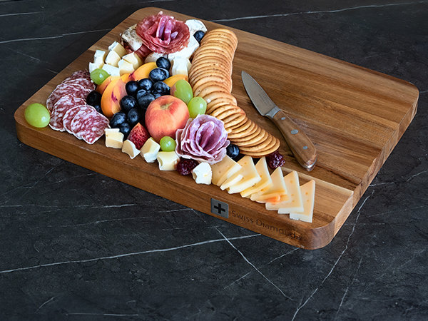 Swiss Diamond Acacia Wood Cutting Board, 16" x 12"
