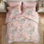 Couette King 7 pouces rose à motif floral vintage, respirante et douce, deux motifs, en microfibre, complète la parure de lit pour une chambre à coucher élégante avec des accents floraux, confortable et légère, douce et assortie à la décoration.