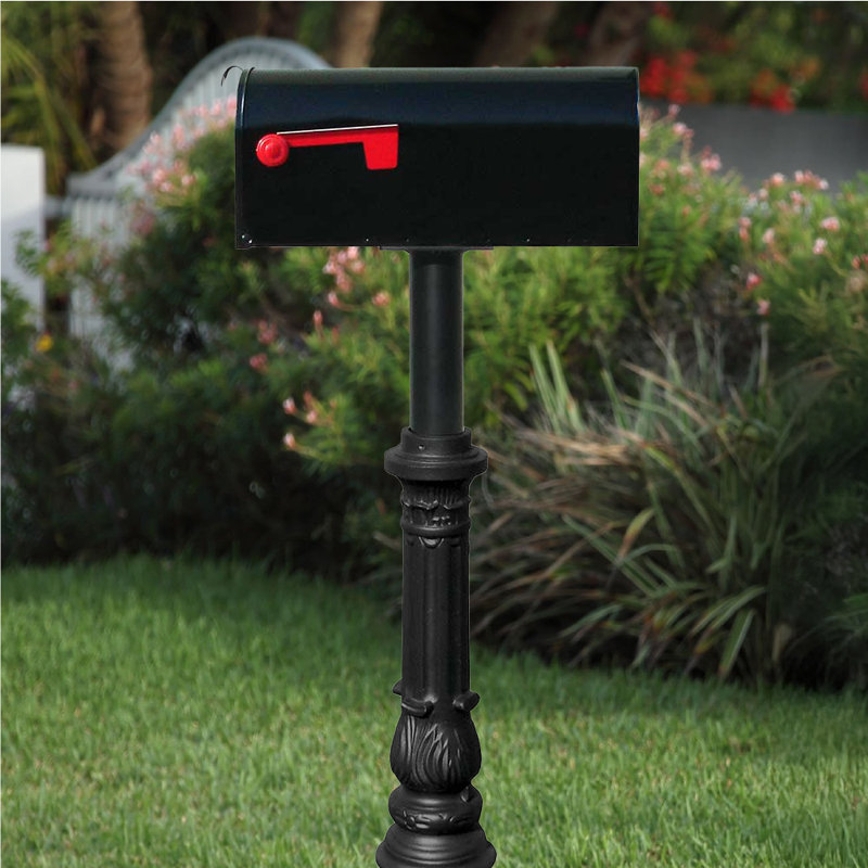 Hanford Aluminum Post Mounted Mailbox, Yes