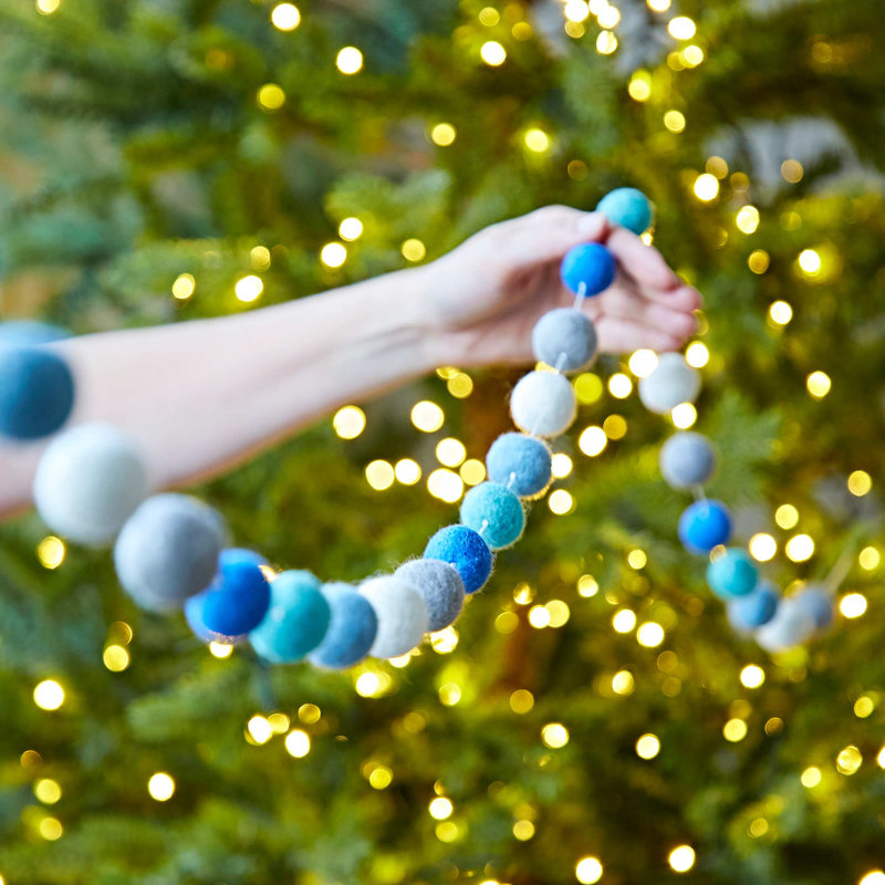 Garland, Blue/Teal/White, 5cm H x 130cm L x 5cm D