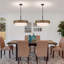 Lustre de style campagnard à 5 lumières avec texture de bois et abat-jour en tissu blanc-1252681418