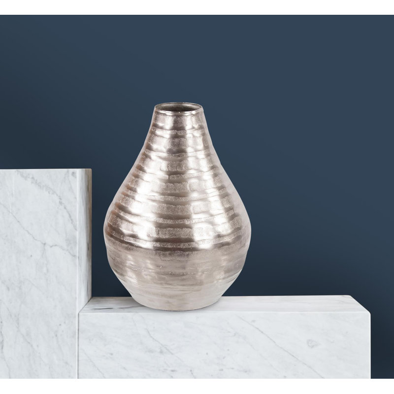 Alinuswe Metal Table Vase