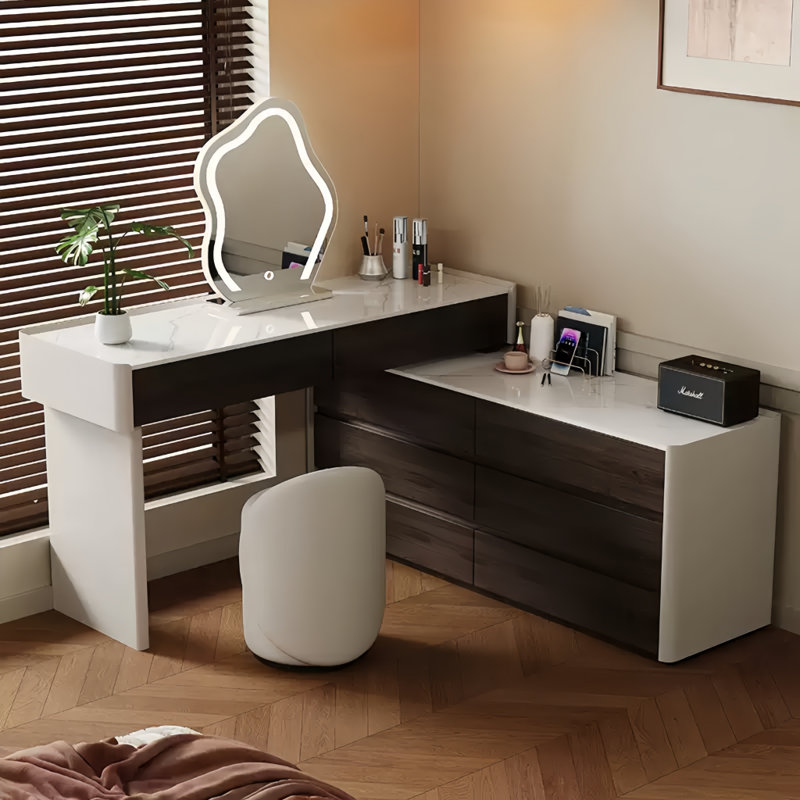 Kiger, Blanc/noyer
