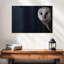Hibou Brampt regardant dehors-107723639