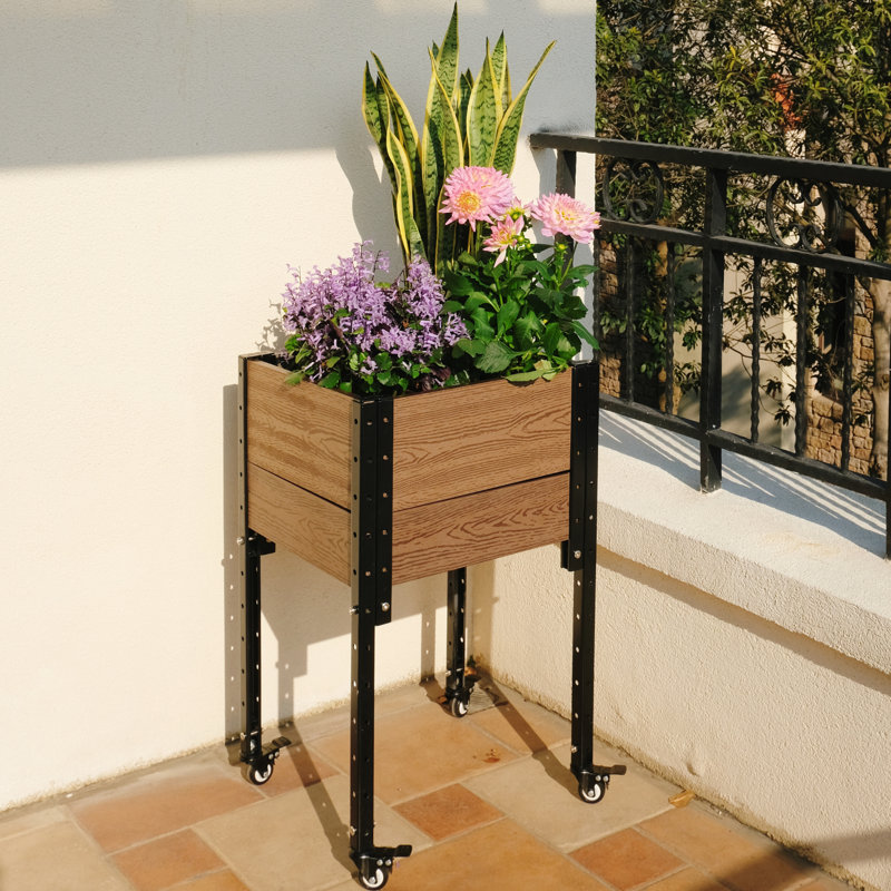 Elevated Planter, Brown