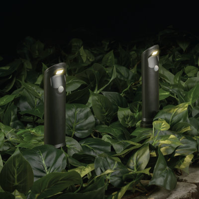Low Voltage Battery Powered Integrated LED Pathway Light Pack