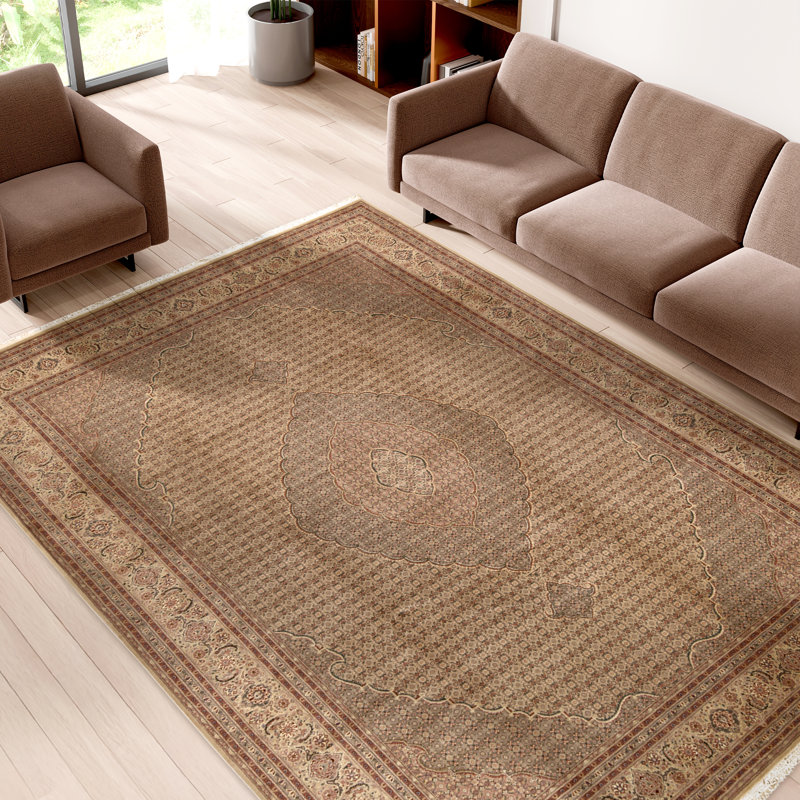 Tapis doré de haute qualité noué à la main