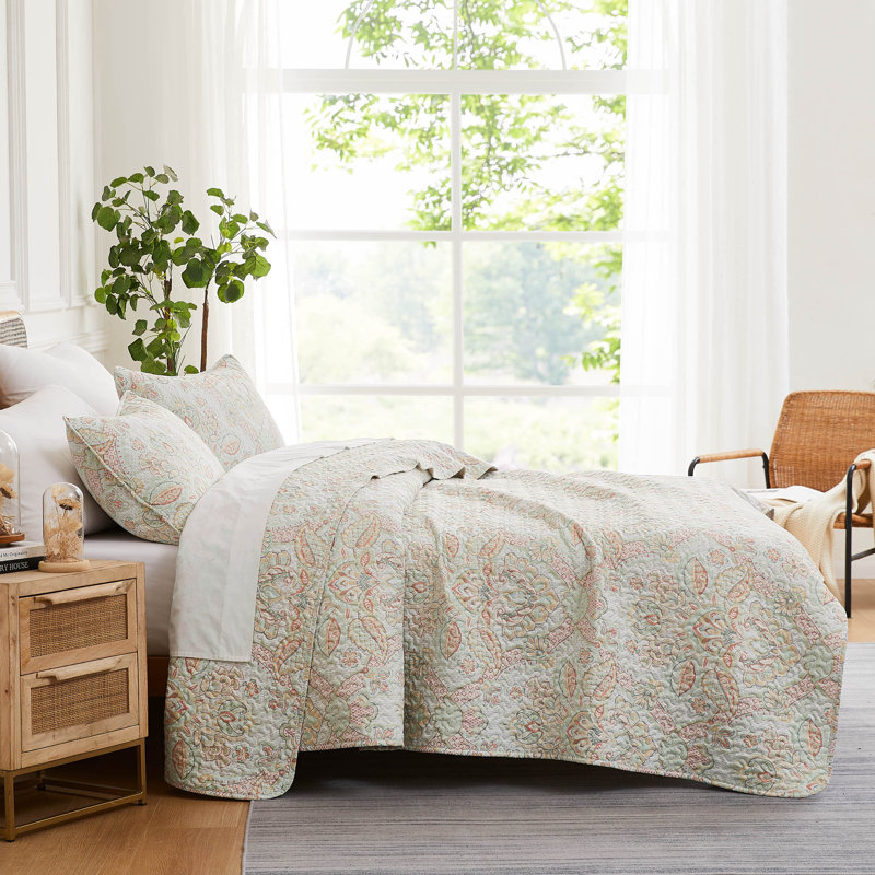 Enchantment Microfiber Quilt Set, King/Cal. King Quilt + 2 King Shams, Coral