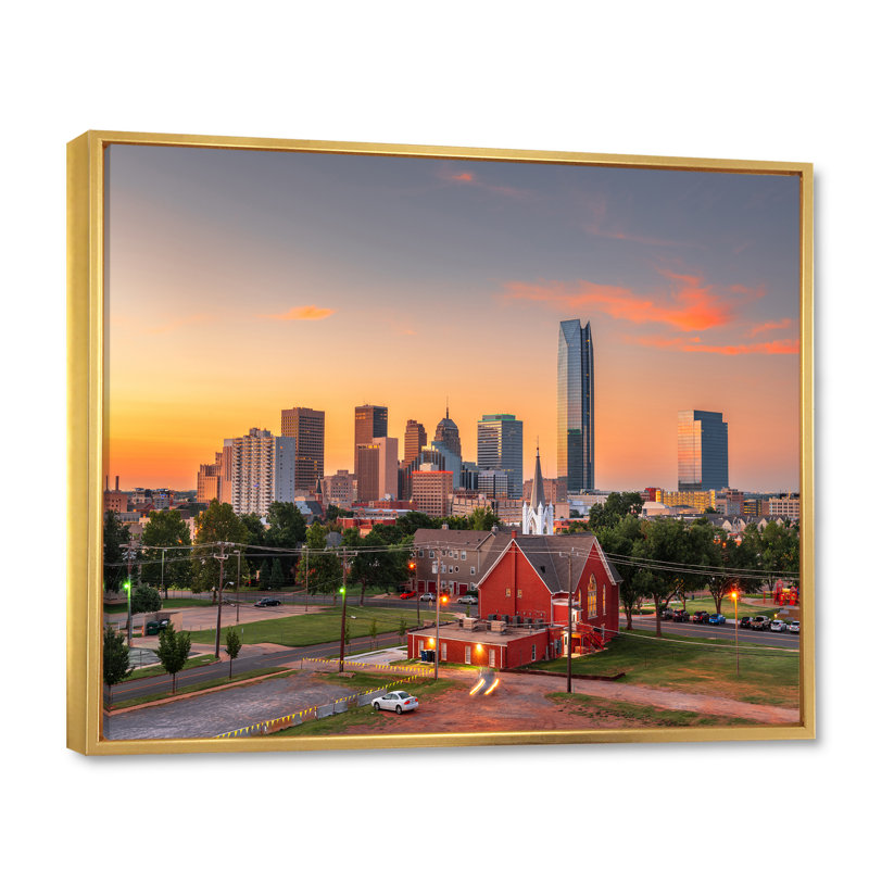 «Oklahoma City Sunset» sur toile, H 30 po x l 40 po x P 1,5 po, Cadre flottant doré