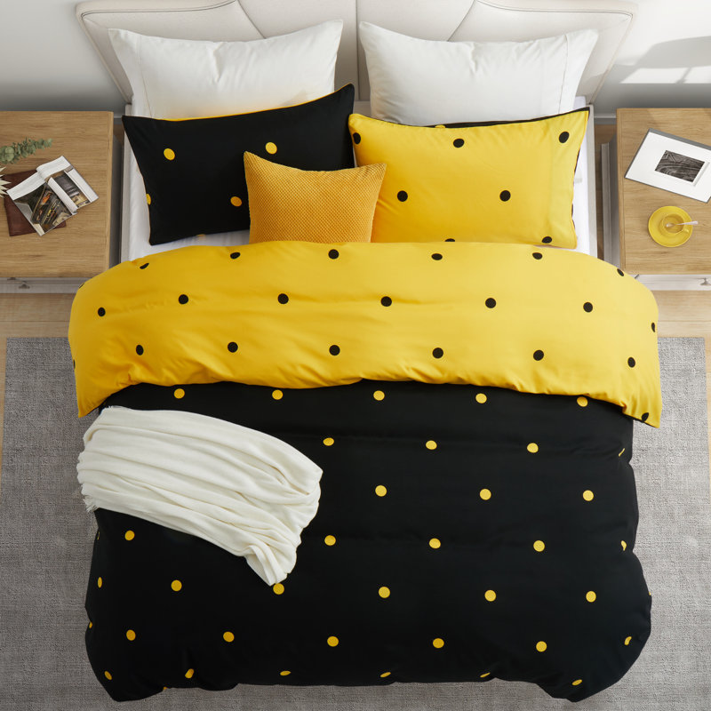 Microfiber Printed Duvet Cover - Soft, Lightweight, Fade-Resistant Bedding with Matching Pillowcases, Black/Yellow