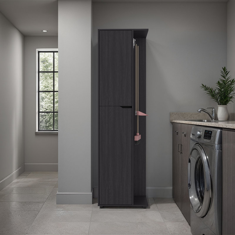 Armoire de rangement Austin avec balai de rangement avec 2 portes et 3 tablettes intérieures, armoire de rangement polyvalente haute pour les salles de lavage et les cuisines Austin