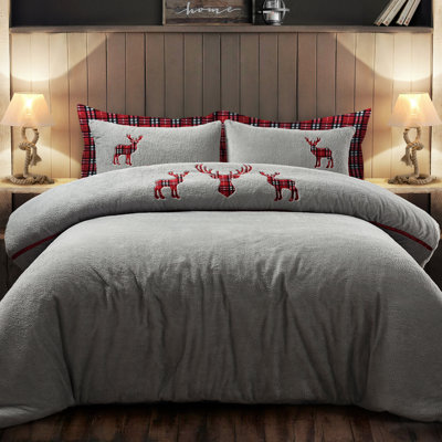 Velosso Standing Stag Silver Teddy Soft Cosy Fleece Duvet Set