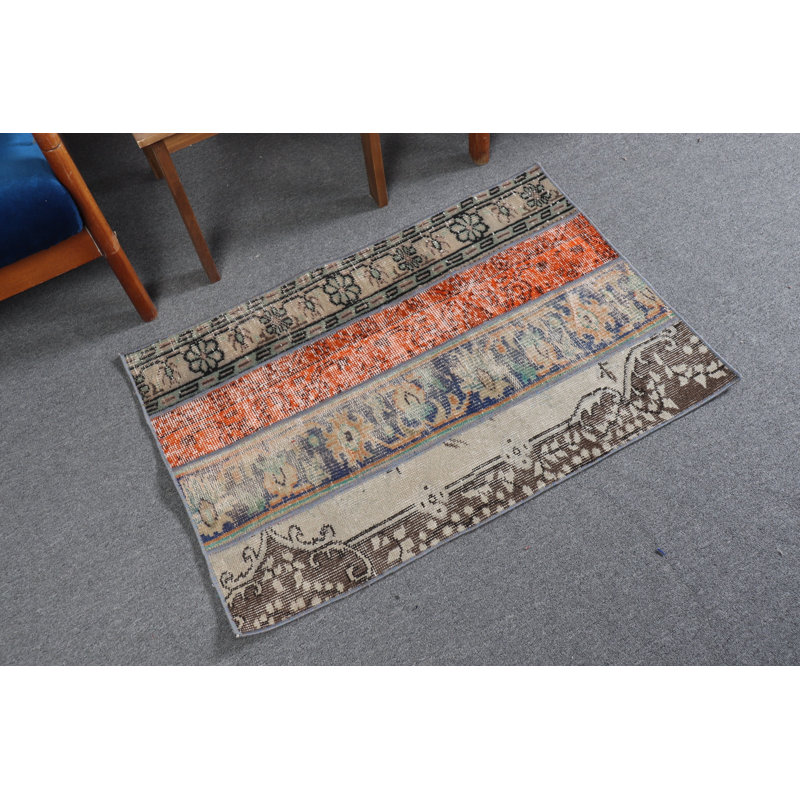 Vintage Green Turkish Oushak Patchwork Rug Perfect for Bedroom Accents - Small Antique Style