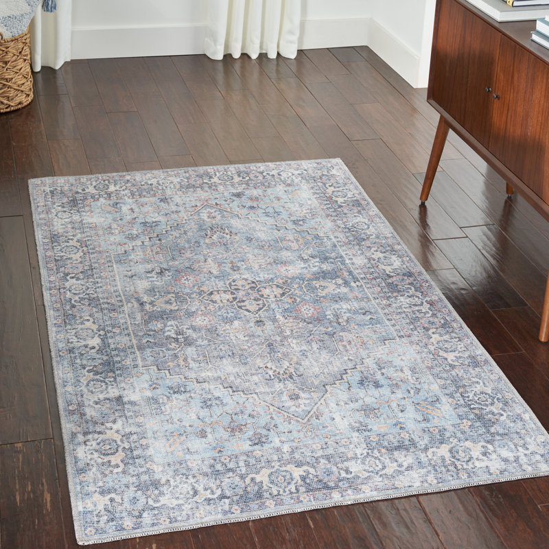 Tapis oriental rectangulaire en polyester lavable à la machine 8 pi x 10 pi Quillin, Rectangle 5 pi 3 po x 7 pi 3 po