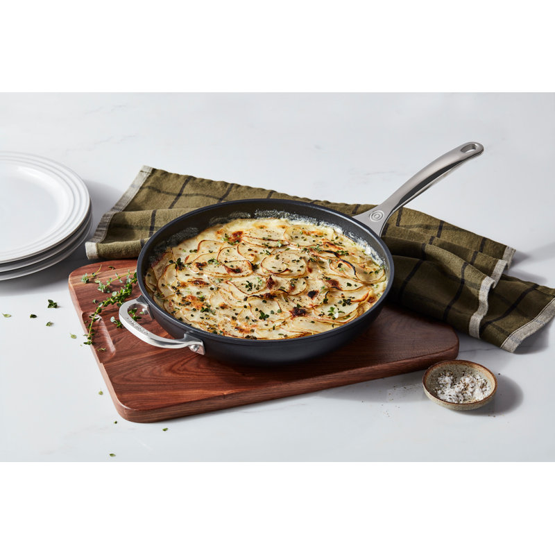Le Creuset Toughened Nonstick Pro Stir-Fry Pan, 11"