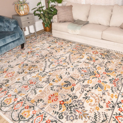 Ezma Indoor Rug
