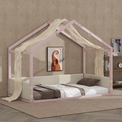 Lit à baldaquin avec auvent en gaze respirant, structure de lit plateforme simple en bois avec panneaux latéraux rembourrés