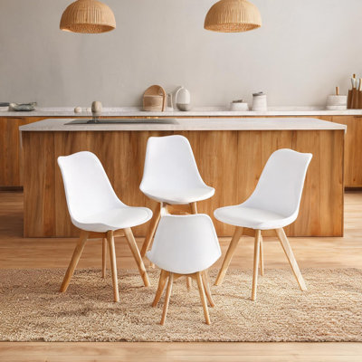 Ensemble de 4 chaises d'appoint en similicuir de ton blanc, pieds en bois massif, style médiéval moderne, pour la salle à manger de cuisine, L 22,05 po x l 18,5 po x H 31,5 po