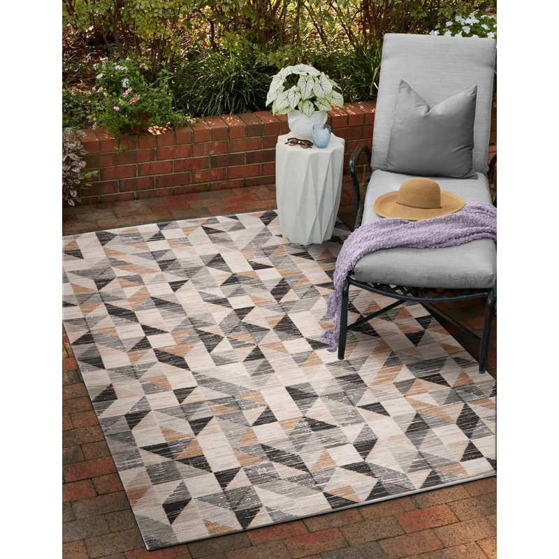 Bentzel Reversible Geometric Indoor and Outdoor Flatweave Rug, Runner 2'2" x 7'6"