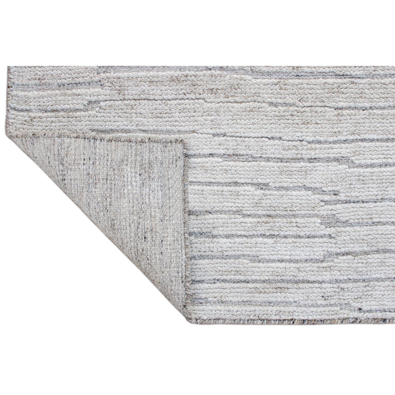Area Rug in Black/Light Gray, Rectangle 4' x 6'