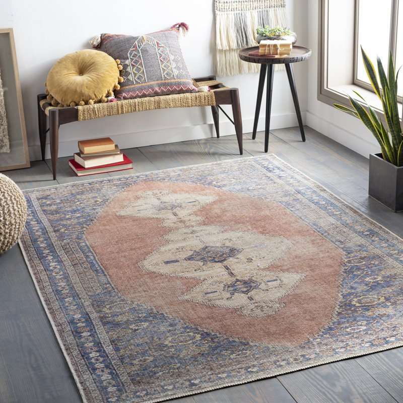Gliese Oriental Indoor Rug, Runner 2'7" x 7'10"