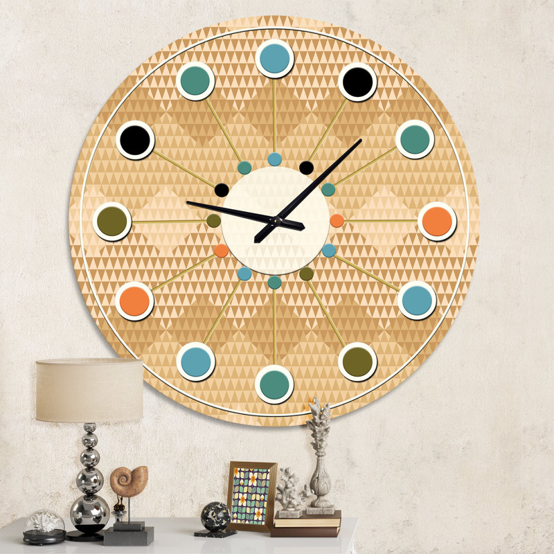 Horloge murale beige rétro triangulaire - Mid-Century, Moyenne