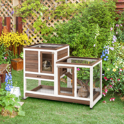 Zosia Small Animal Hutch with Ramp
