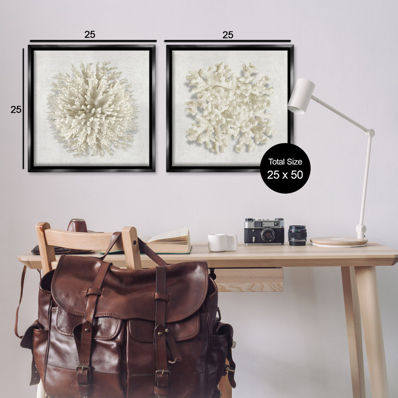 Ensemble de 2 cadres flottants en corail naturel distinct, design par Caroline Kelly, H 25 po x l 25 po