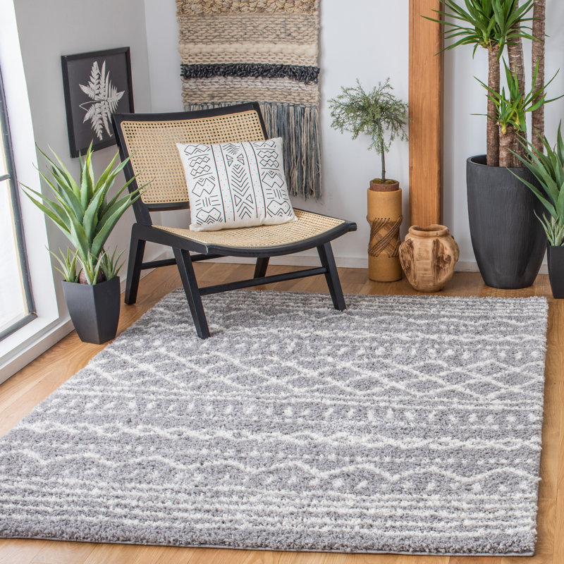 Develin Performance Chevron Rug, Rectangle 4' x 6', Gray/Ivory
