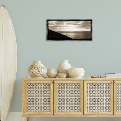 "Sépia rays on beach", art mural sur toile flottante par Noah Bay