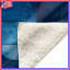 Couvertures bleues à formes géométriques abstraites-123991292