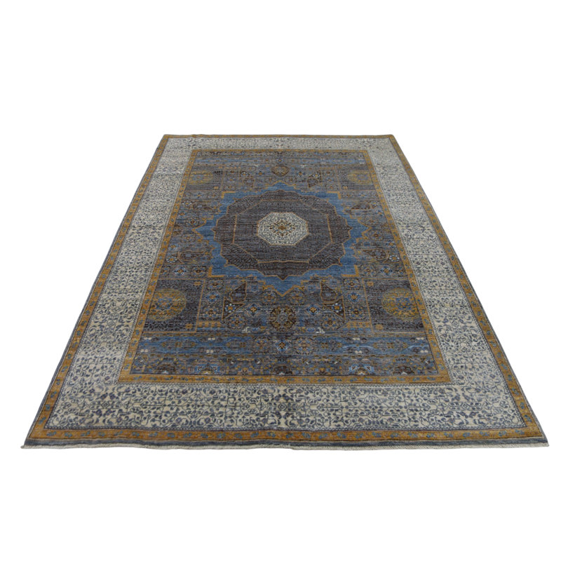 Hand Knotted Wool Area Rug in Silver And White, Rectangle 4'10" x 7'