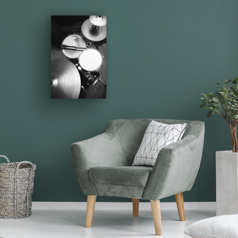 Modern & Contemporary, 19" H x 12" W x 2" D