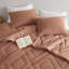 Ensemble d'édredon matelassé 3 pièces Kyla Brown-101517320-101517321