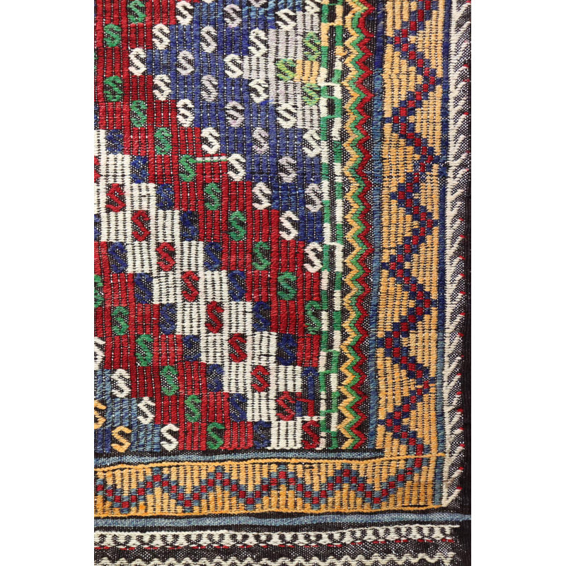 Jijim One-of-a-Kind 6'7" X 10'7" Area Rug