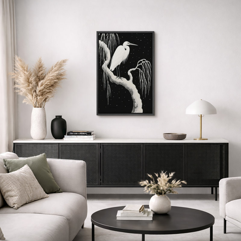 «Minimalist White Heron on Curved Branch at Night», reproduction d'art sur toile encadrée, H 36 po x l 24 po, Structure noire