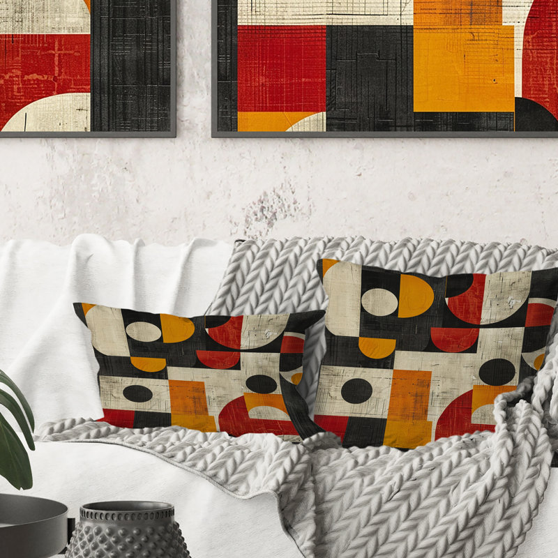 Coussin décoratif rouge et jaune à motif géométrique Midcentury II, H 16 po x l 16 po